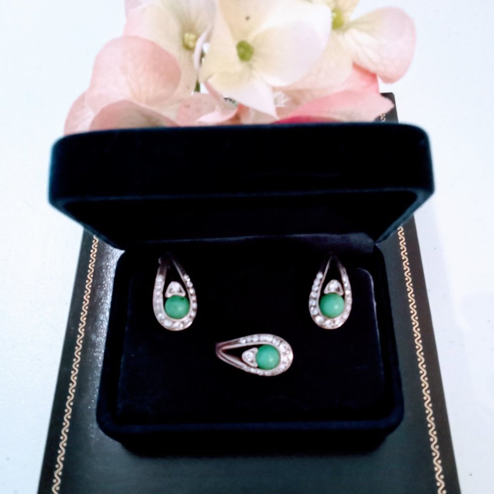 🎁 FREE GIFT INCLUDED 🎁NWOT Fashion Jewelry Set: Ring & Earrings Teal Color